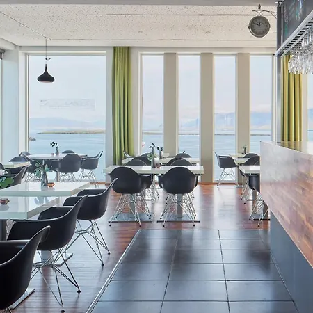 Center Arnarhvoll 4*