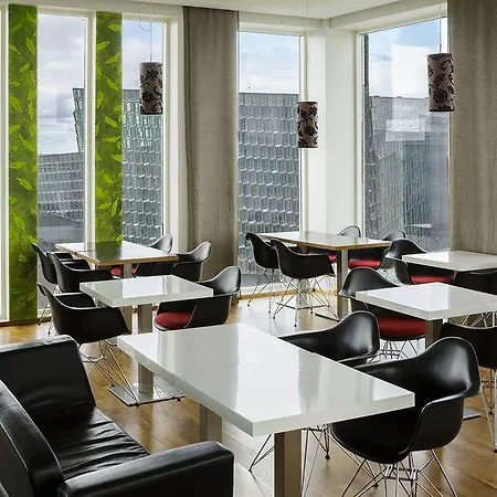 Center Arnarhvoll Отель 4*